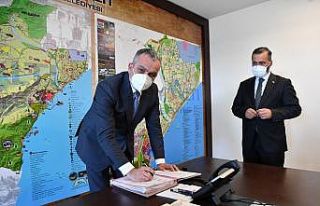 Konyaaltı’nda güvenlik personelini sevindiren...