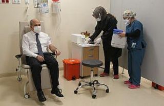 Konya’da korona virüs aşısı yapılmaya başlandı