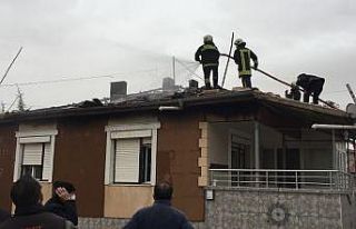 Konya’da müstakil evin çatısında yangın