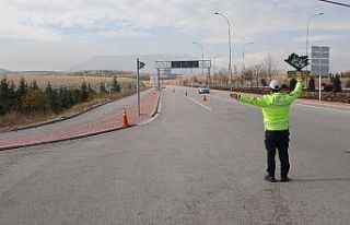 Konya’da yeni yılın ilk gününde yollar boş...