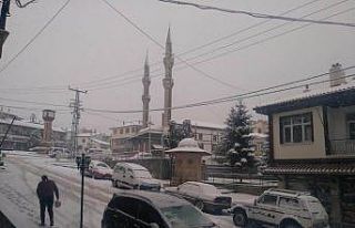 Konya’nın ilçelerinde etkili kar yağışı