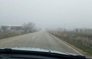 Korkuteli-Bucak karayolunda yoğun sis etkili oldu