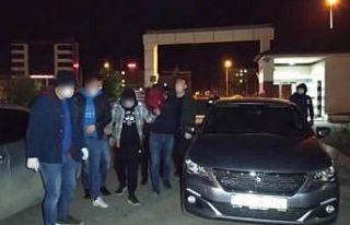 Kovalamaca sonucu yakalanan otomobilden uyuşturucu...