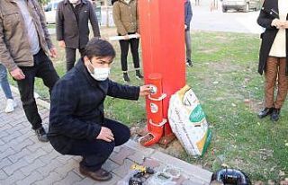 Kozan’da sokak hayvanlarına su ve mama desteği