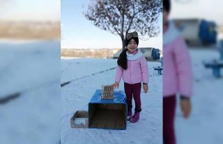 Küçük Ayşe Mina’dan örnek davranış