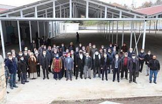 Küçükköy’de kapalı pazar yeri hizmete açıldı