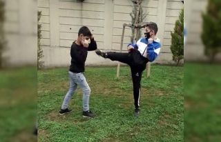 Kungfucular parkları spor salonuna çevirdi