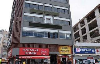 Kuşadası’nda kuaförde çıkan yangın paniğe...