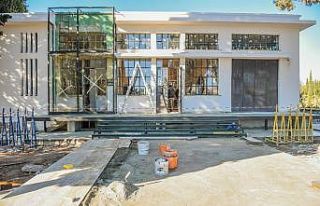 Kütüphanenin kitap koleksiyonu şehirle oluşturuluyor