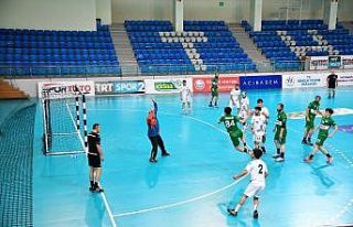 Liderin bileği bükülmüyor