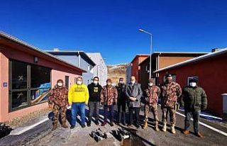 Lise öğrencileri güvenlik robotu tasarladı