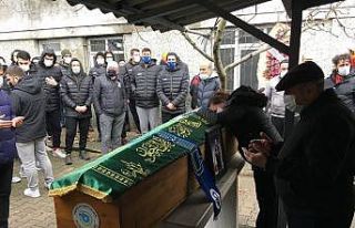 Lojmandaki odasında ölü bulunan basketbolcu toprağa...
