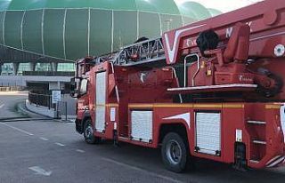 Maç öncesi Timsah Arena’da korkutan yangın