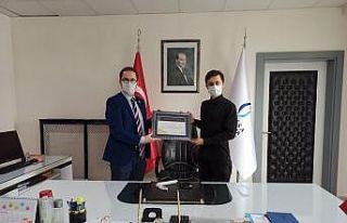Manisa CBÜ sağlıkçılar için video laringoskop...
