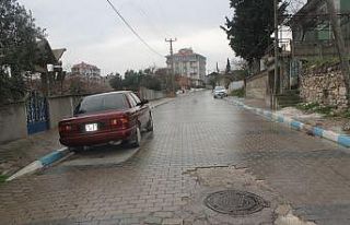 Manyas’ta cadde ve yollar boşaldı