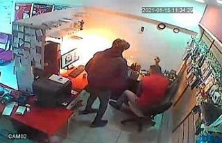 Mardin’de batarya telefoncunun elinde patladı