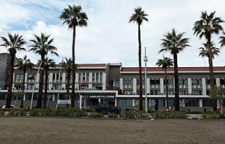 Marmaris Belediyesi hizmet binası boşaltıldı