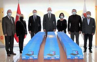 Marmaris Ticaret Odası’ndan tablet desteği