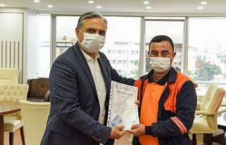 Mesleki yeterlilik sertifikalarını Başkan Uysal...