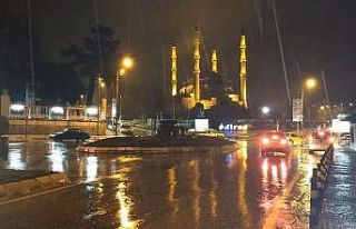 Meteoroloji ‘dikkatli olun’ demişti, kuvvetli...