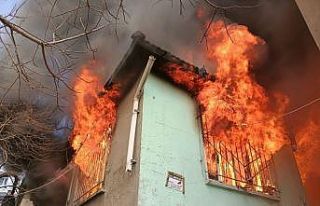 Metruk bina alev alev yandı