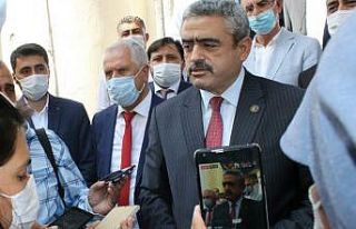 MHP İl Başkanı Alıcık gazetecilere saldırıyı...