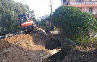 Milas Beçin’in ana şebeke hattı yenileniyor