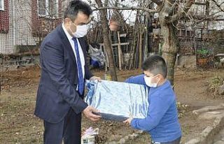 Milli Eğitim Müdürü Gümüş’ten özel çocuklara...