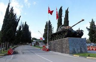 Milli Savunma Bakanı Akar Sakarya’da