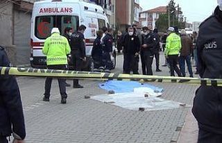 Minibüsün altında kalan 6 yaşındaki çocuk, feci...