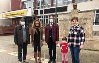 Minik Başak, bayrak töreni coşkusuna ortak oldu