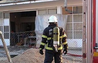 Mobil atölyesinde çıkan yangın korkuttu