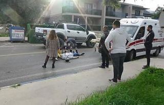 Motosikletle virajı alamadı, hastanelik oldu