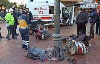 Motosikletler kafa kafaya çarpıştı: 1 yaralı