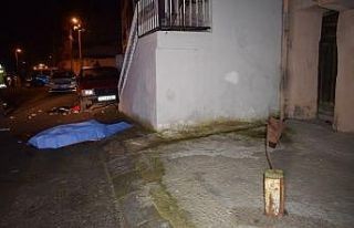 Motosikletten düşen genç kız hayatını kaybetti