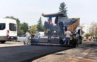 Muratpaşa’da yol yenileme çalışmaları