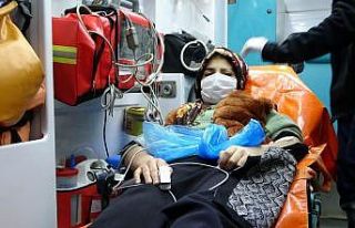 Muş’ta kar nedeniyle mahsur kalan 2 hasta kurtarıldı