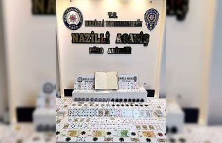 Nazilli’de 36 kişi bir evde kumar oynarken yakalandı