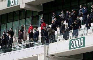 Nihat Özdemir, Bursa’da tribünde