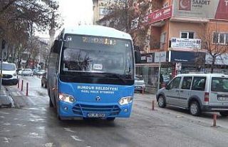 Öğrenci kenti Burdur’da halk otobüsleri kepenk...