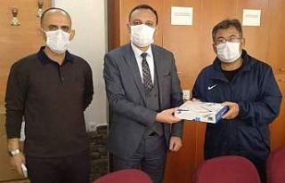 Öğrenciler tabletlerine kavuştu