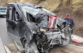 Oğullarını askere teslim eden aile kaza yaptı:...