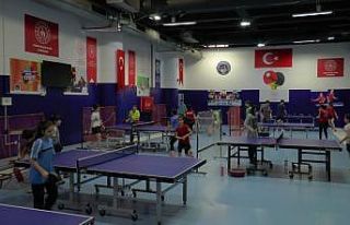 (Özel haber)Kayserili masa tenisçisi olimpiyatlara...