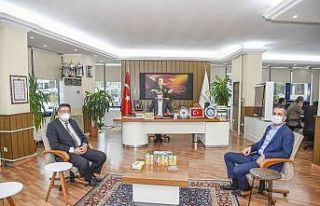 Özkan’dan sağlıkçılara teşekkür