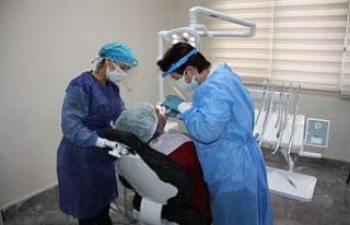 Pandemide ağız ve diş sağlığı unutuldu, uzmanlar...
