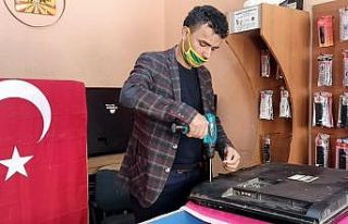 Pandemide bozulan televizyonlar tamircilerin yüzünü...