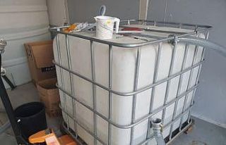 Parfüm imal edeceklerini söyleyerek kiraladıkları...