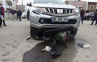 Pikap ile motosiklet çarpıştı