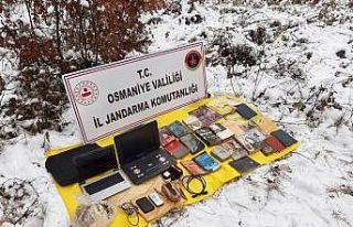 PKK’ya ait sığınakta patlayıcı ve örgütsel...