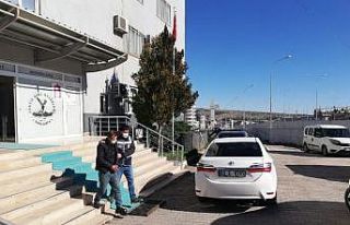 Polis hırsızı 250 saatlik kamera kaydını inceleyerek...